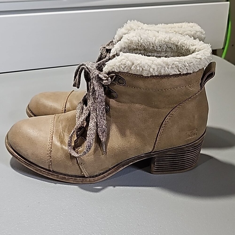 Billabong tan size 7.5 winter ankle boots - Picture 2 of 6